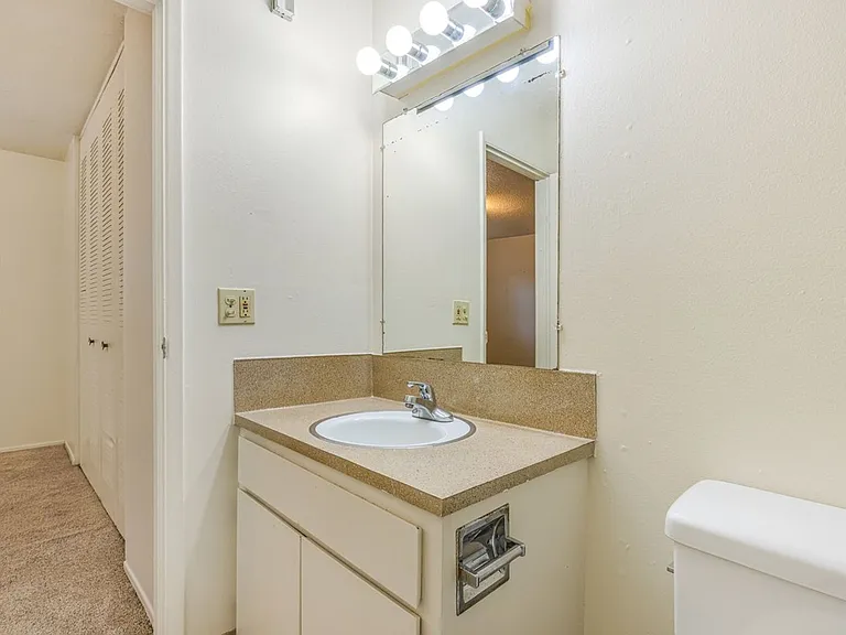 1725 SW Multnomah Blvd #12 — Photo 14