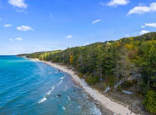 5558 Lower Shore Dr, Harbor Springs, MI 49740