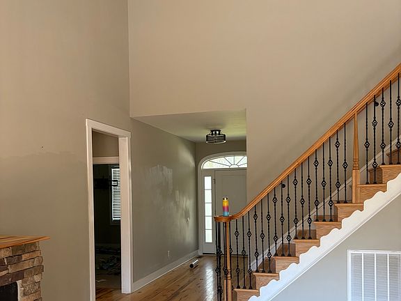 5th image of 17870 Broad Meadow Dr