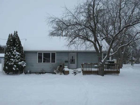 613 Butler Ave, Jackson, MN 56143