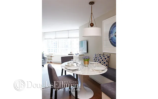 Rented by Douglas Elliman | media 49