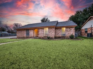 7001 Declaration St, Watauga, TX 76148