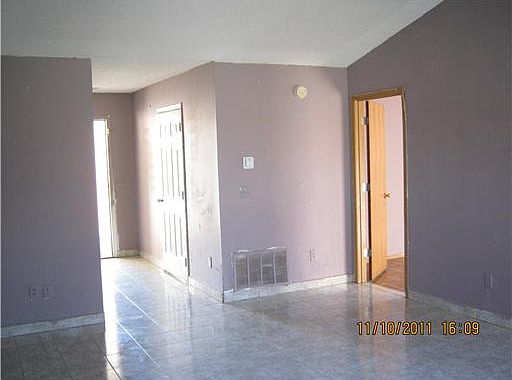 3rd image of 505 Forest Dr