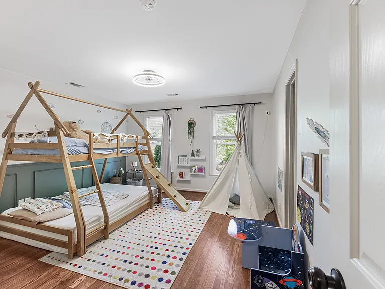 4th bedroom - Level 2