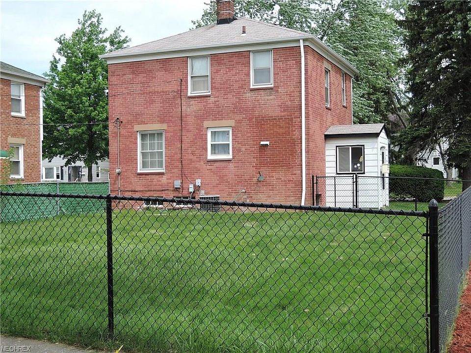 2nd image of 18716 Maple Heights Blvd