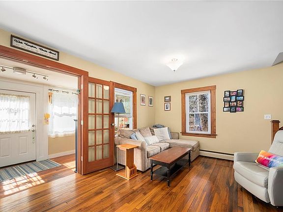 5th image of 275 Usquepaugh Rd