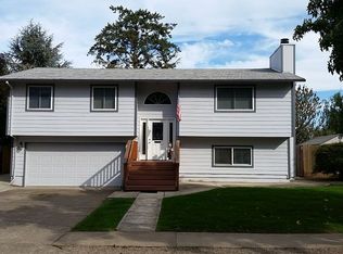 272 S 20th Ave, Cornelius, OR 97113