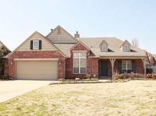 16414 E 49th St S, Tulsa, OK 74134