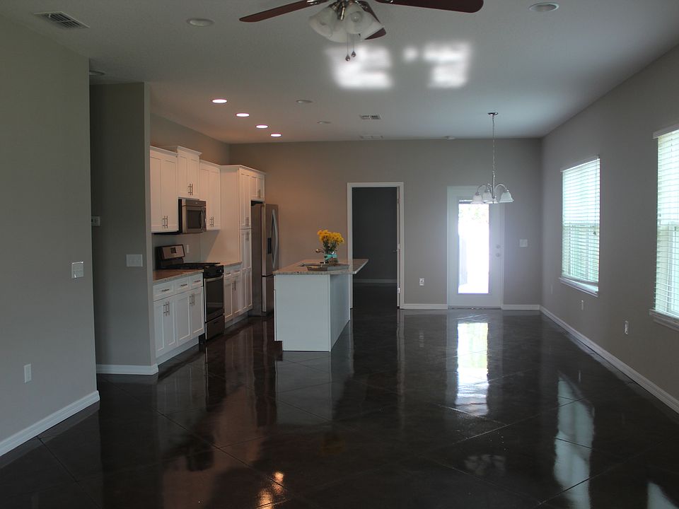 Open Living room and Kitchen