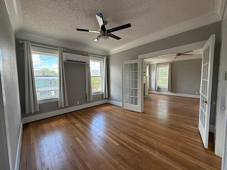 1044 W Mistletoe Ave #4 — Photo 7