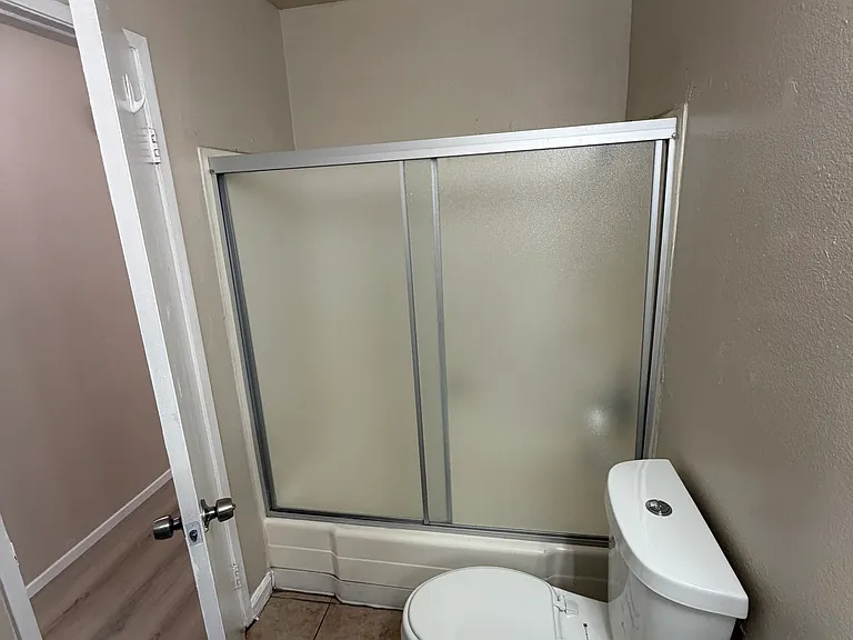 1602 E Fairfield Ct #4 — Photo 16