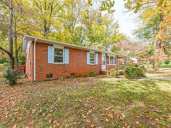 5th image of 3205 Dreiser Pl