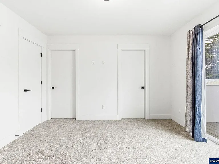 4845 Elvira Pl N — Photo 33