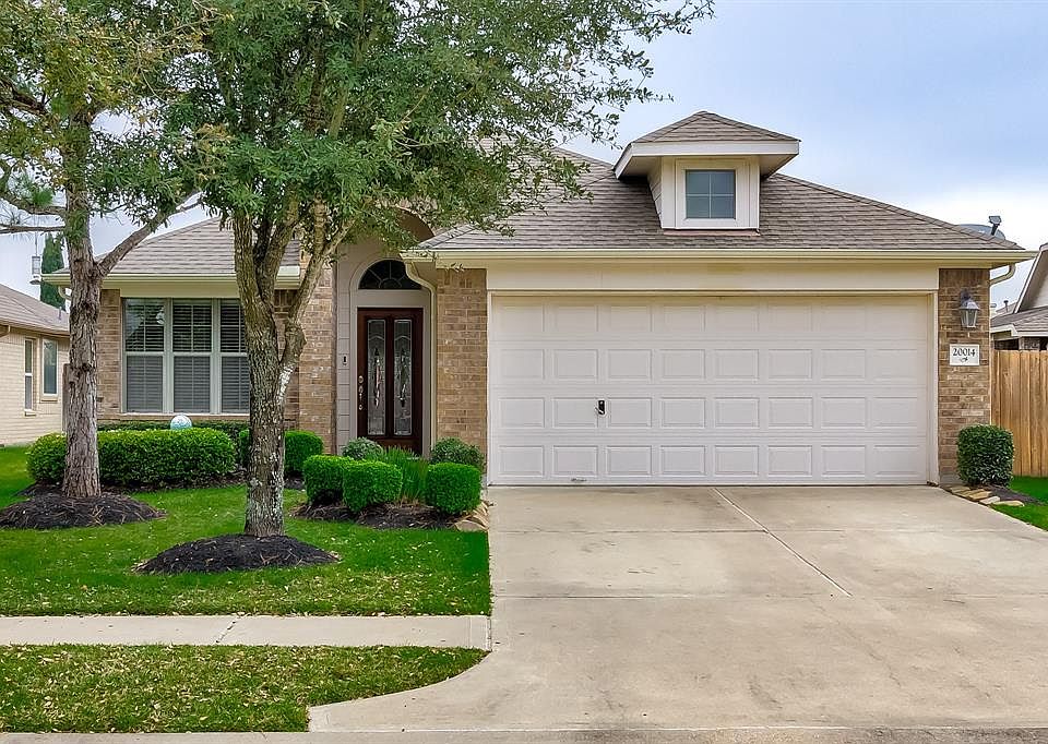 20014 Caraway Ridge Dr. in the Guard-Gated section of CLW.