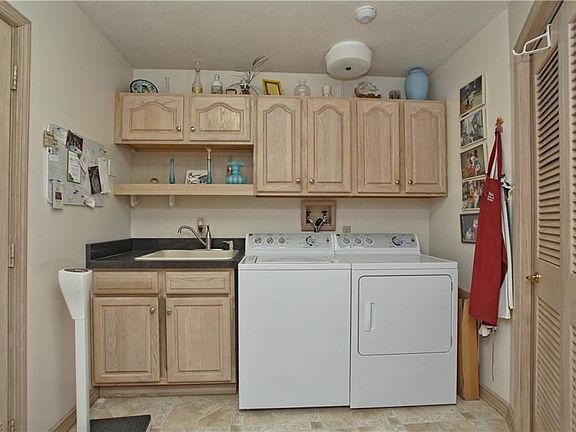 4th image of 11309 Saint Andrews Way Unit 2