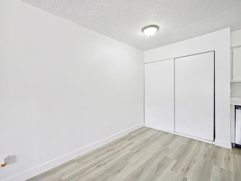 645 N Country Club Dr — Photo 41