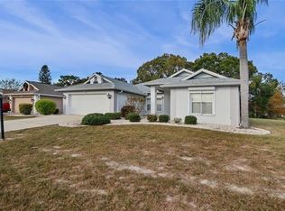 301 Caloosa Woods Ln, Sun City Center, FL 33573