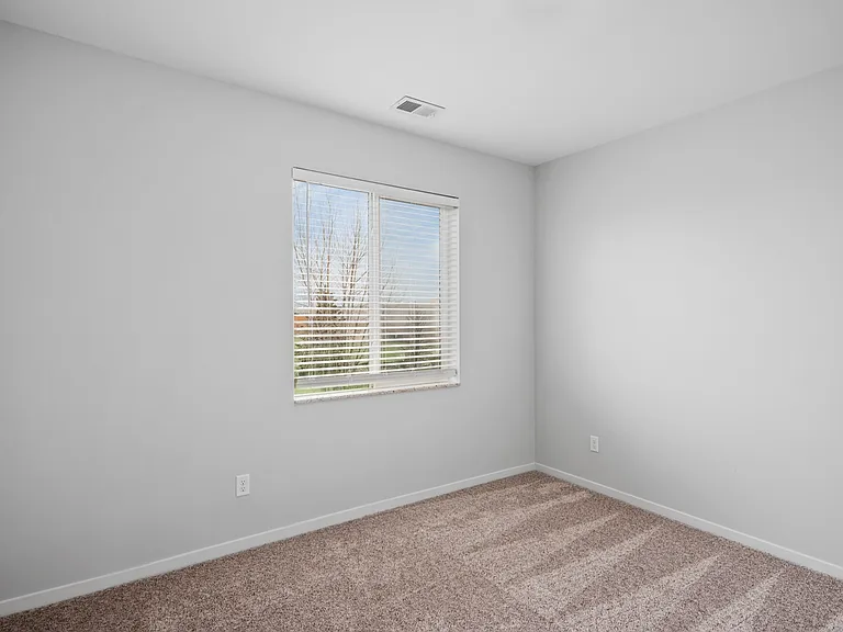6. Aspen Lofts D - Bed1 6. Aspen Lofts D - Bed1