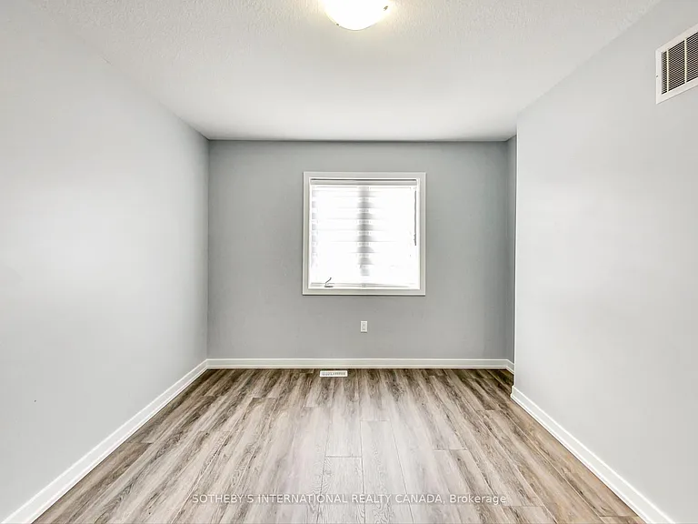 131 Pagebrook Cres — Photo 13