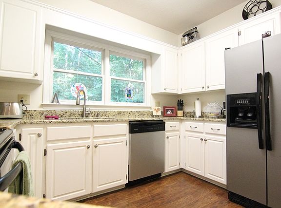 4th image of 206 Twisted Oak Dr
