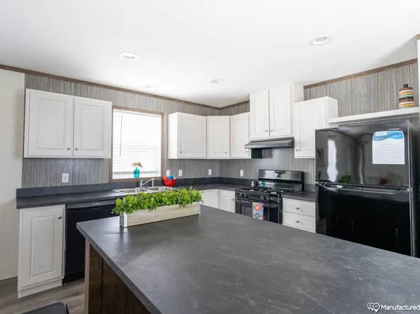 808 Stanley St #900, Logansport, IN 46947