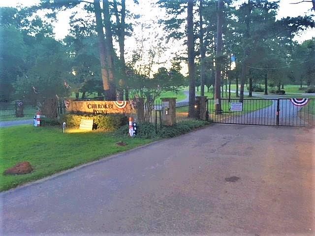 1st image of 15 Private Road 52370