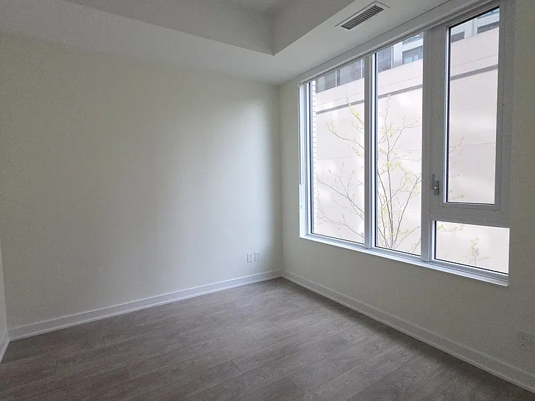 543 Richmond St W #227 — Photo 12