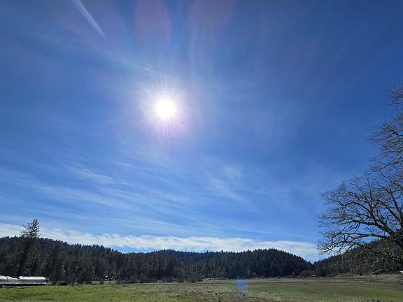 3rd image of 147 Warren Rd