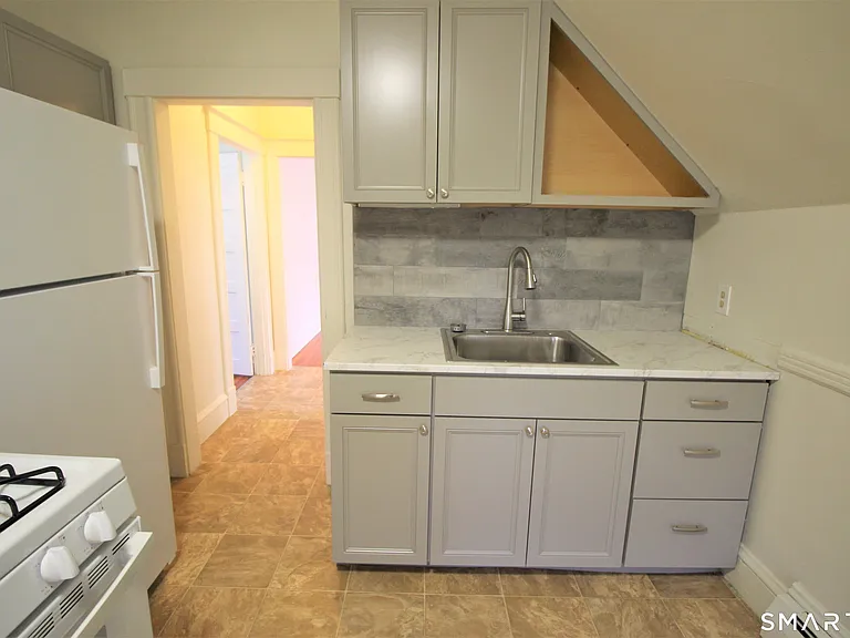 19 Nesbit Ave #3 — Photo 16