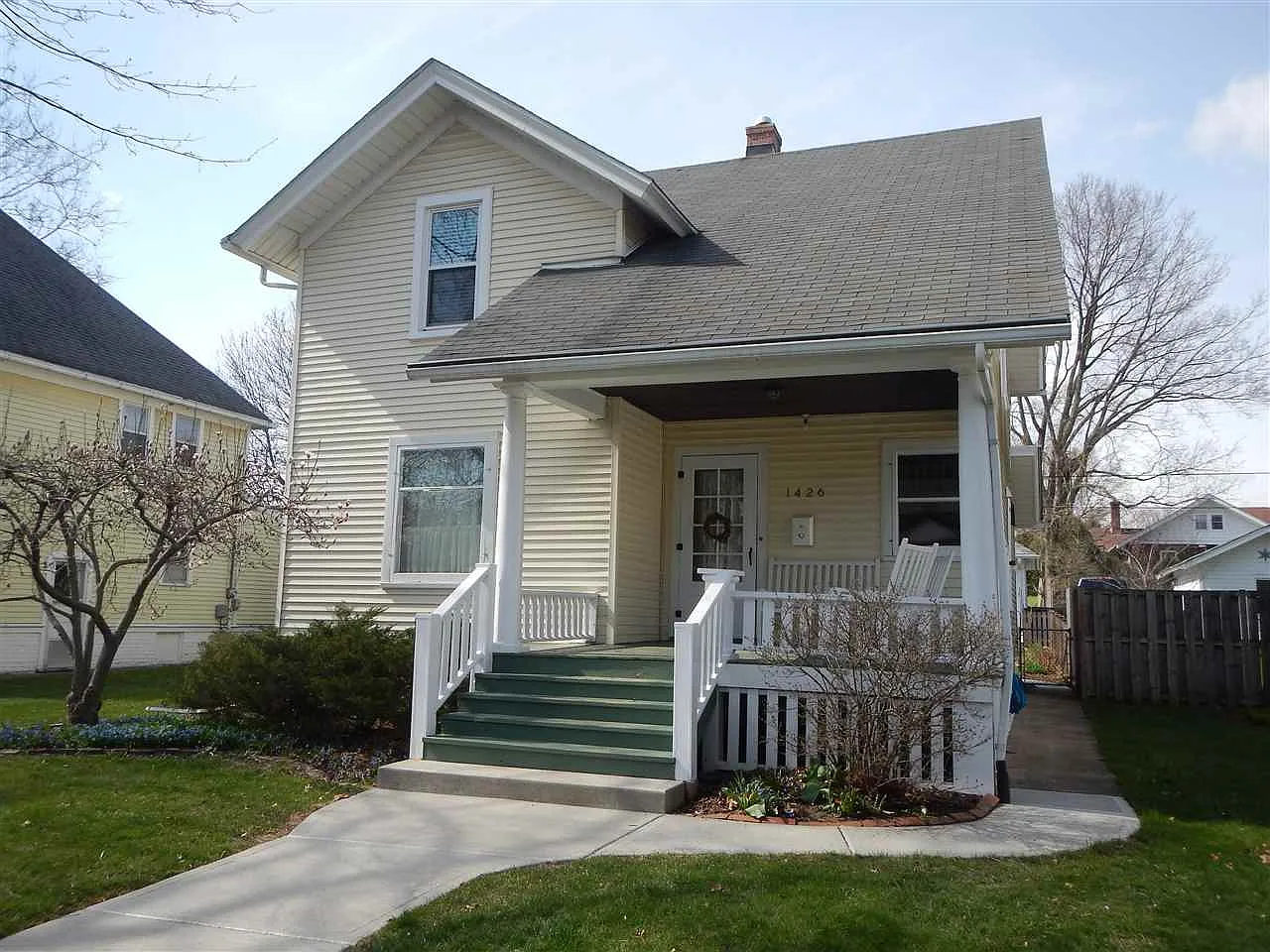 1426 Camp Ave photo 1