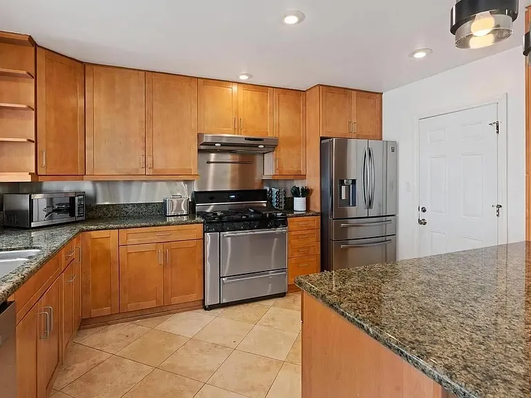 3625 Kingsley St — Photo 20