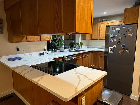 4th image of 11707 40th Ave NW