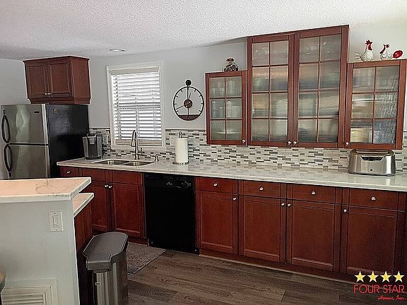 3rd image of 6703 NW 29th Ct