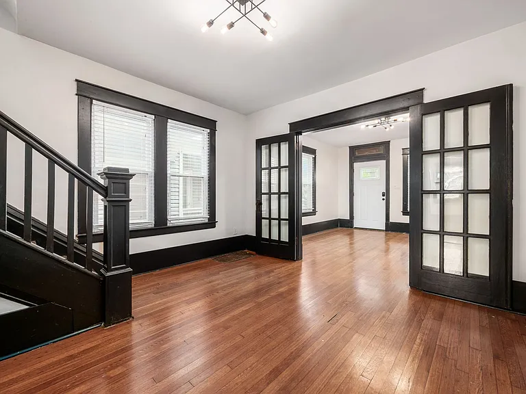662 E Whittier St #662 — Photo 25