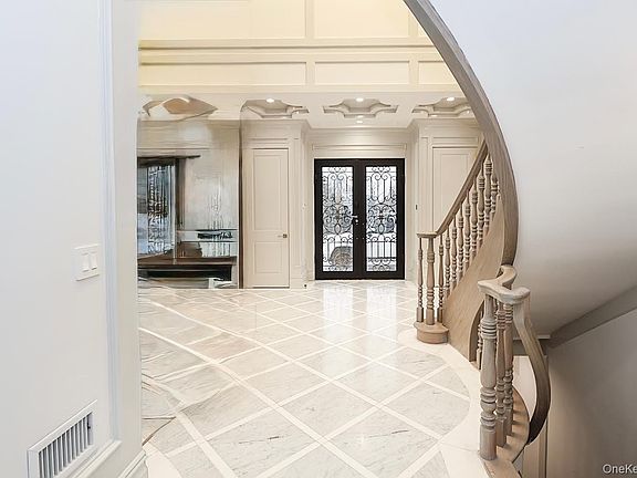 3rd image of 19 Gilbert Road