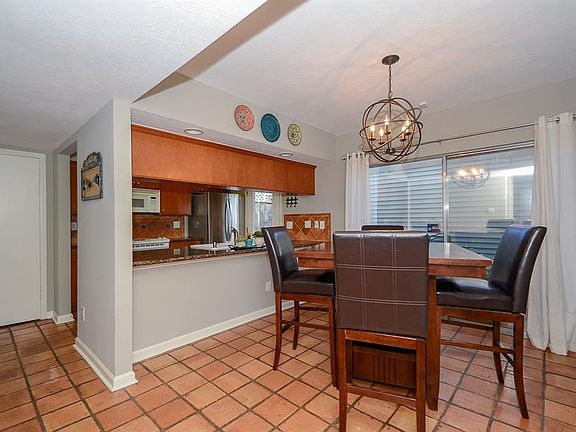 3rd image of 2036 Augusta Dr #7-28