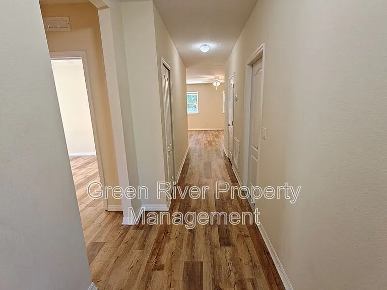 223 Osprey Rd — Photo 6