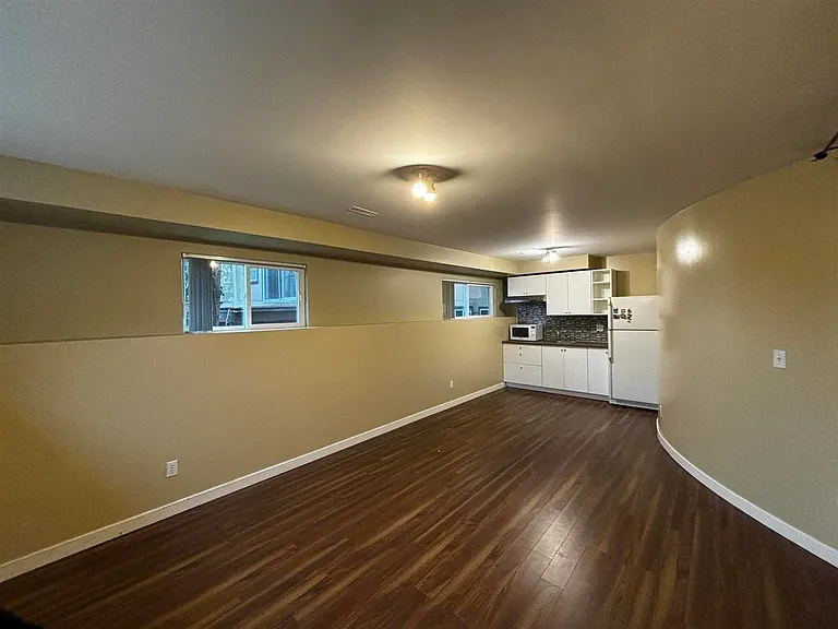 1605 Salal Cres — Photo 17