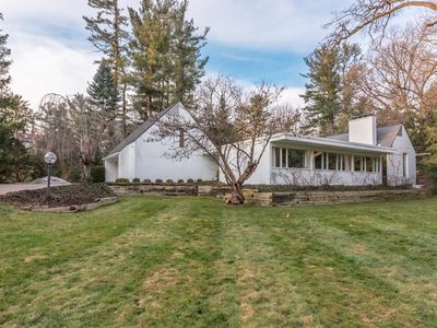 2855 Devonshire Rd, Ann Arbor, MI, 48104