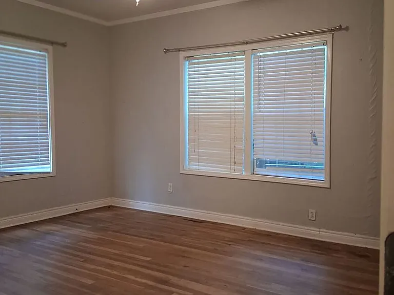 516 Hartfield St — Photo 8