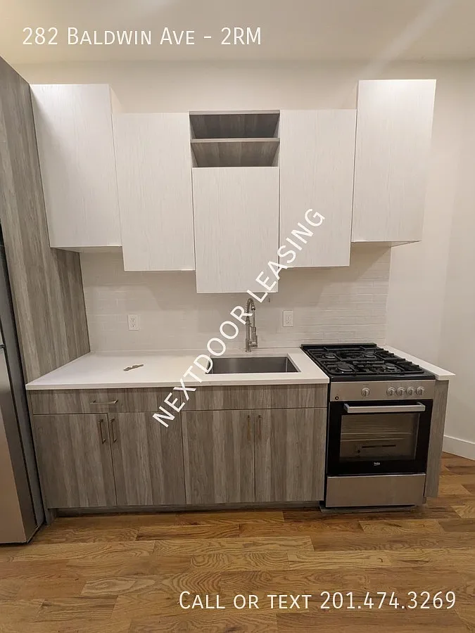 282 Baldwin Ave — Photo 1
