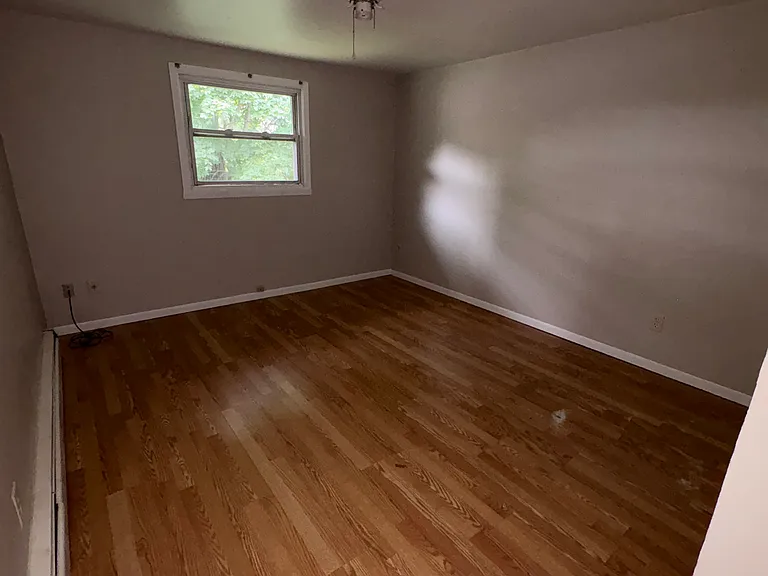 1511 S Point Rd — Photo 13