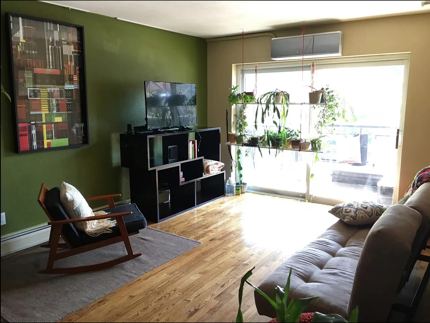 2 bed, 800 sqft, $2,350 — Photo 1