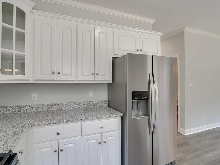 201 Dorset Dr — Photo 14