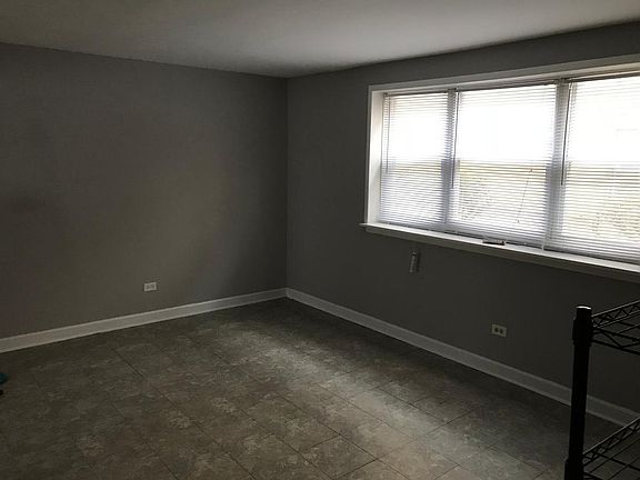 4th image of 12430 Fairview Ave APT Bw