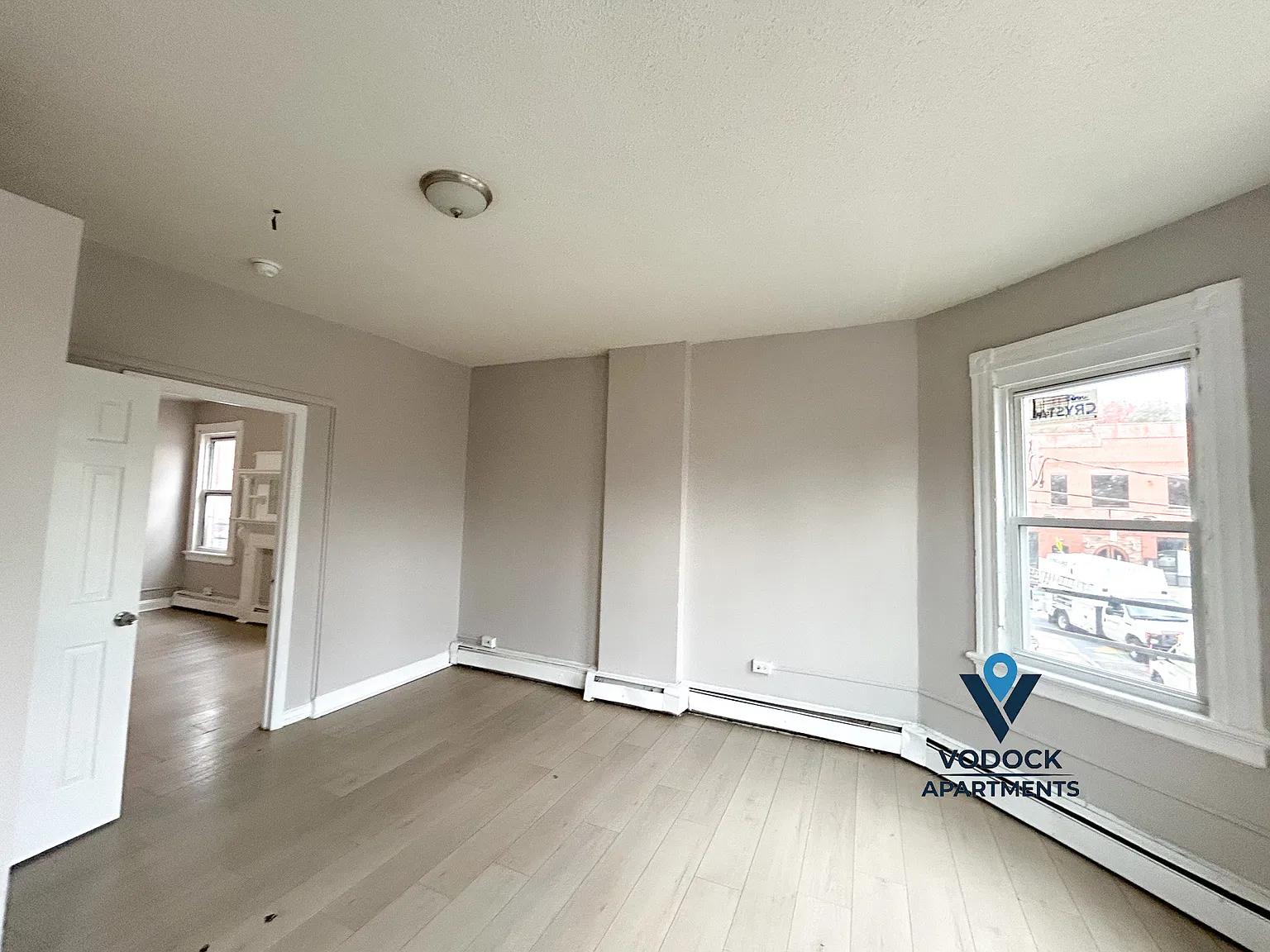 3 bed, 1100 sqft, $1,750 — Photo 4