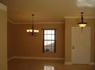 581 Abingdon Way, Fort Lauderdale, FL 33325