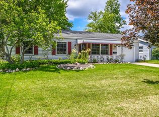 380 Birch Hill Dr, Medina, OH 44256