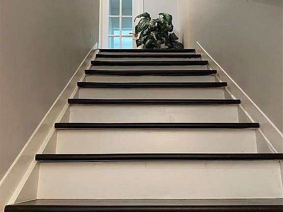 5th image of 9003 Gaylord St #14