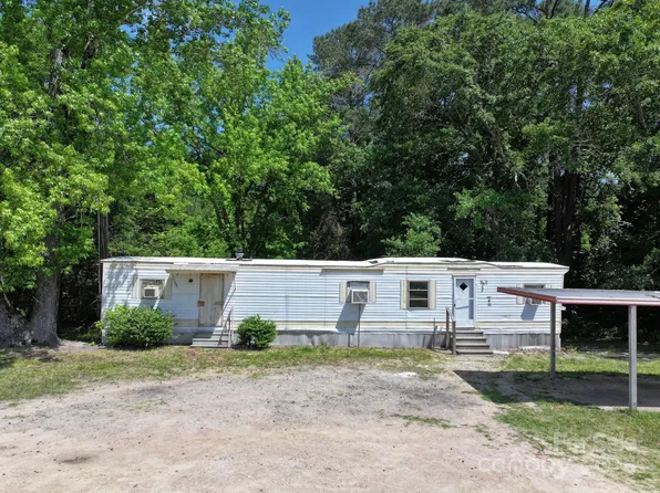 1029 Sullivan St, Wadesboro, NC 28170